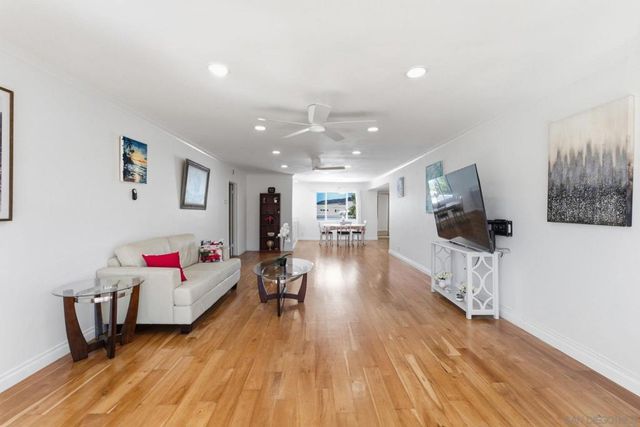 2352 Torrey Pines Rd Unit 9, La Jolla, CA 92037