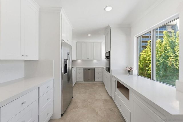 2352 Torrey Pines Rd Unit 9, La Jolla, CA 92037