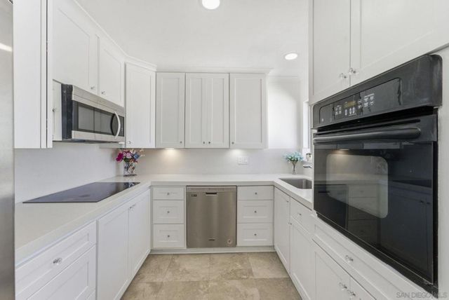 2352 Torrey Pines Rd Unit 9, La Jolla, CA 92037