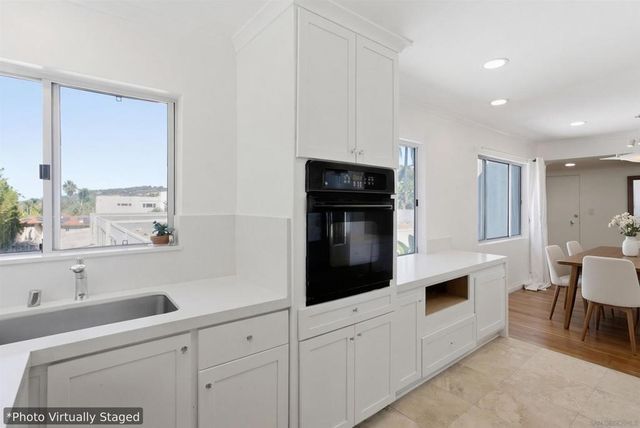 2352 Torrey Pines Rd Unit 9, La Jolla, CA 92037