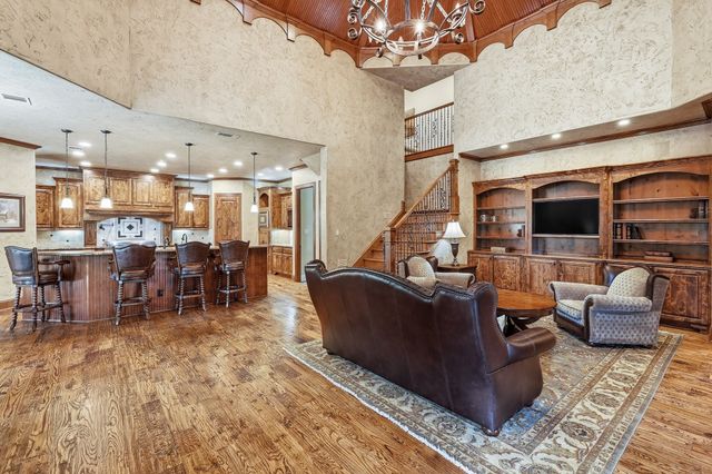 7 Hillview Court, Hickory Creek, TX 75065