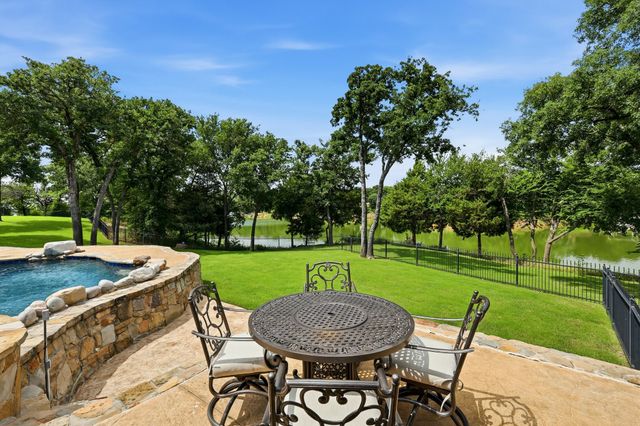 7 Hillview Court, Hickory Creek, TX 75065