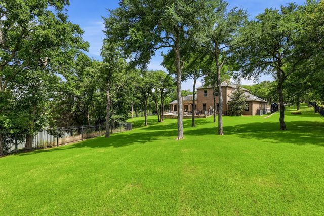 7 Hillview Court, Hickory Creek, TX 75065