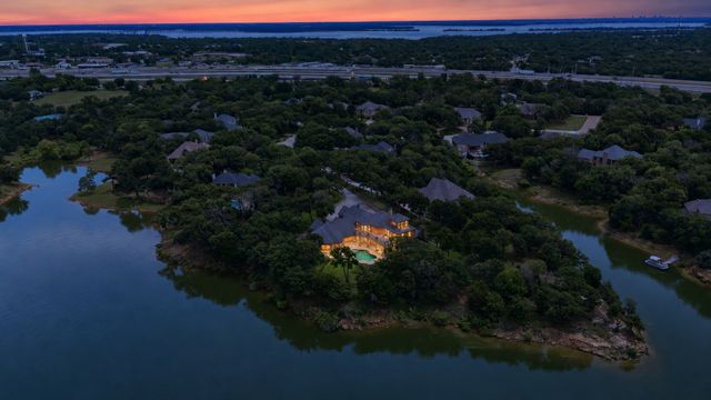7 Hillview Court, Hickory Creek, TX 75065