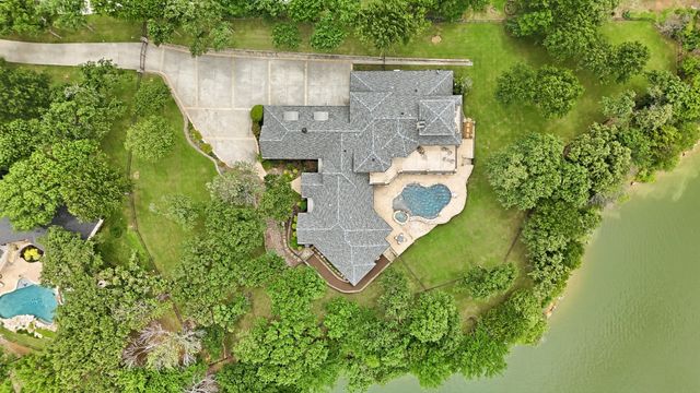 7 Hillview Court, Hickory Creek, TX 75065
