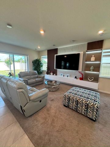 1588 LEAF LANE, Kissimmee, FL 34744