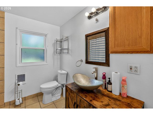 19995 Sw YORK St, Beaverton, OR 97003