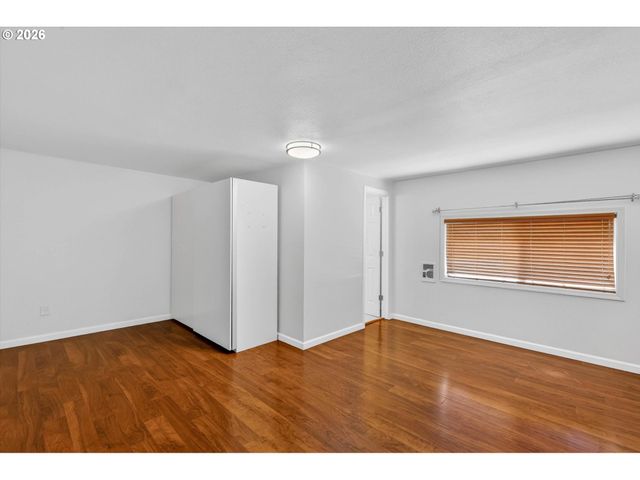 19995 Sw YORK St, Beaverton, OR 97003