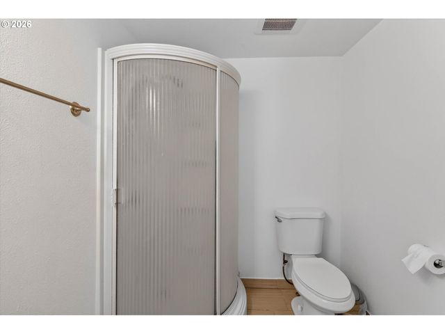 19995 Sw YORK St, Beaverton, OR 97003