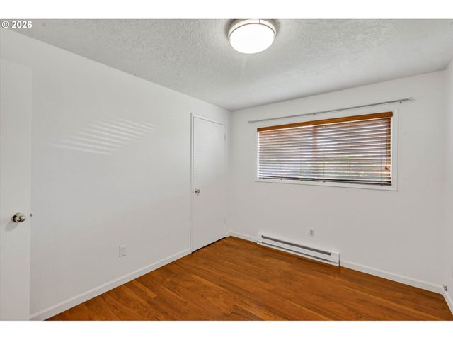 19995 Sw YORK St, Beaverton, OR 97003