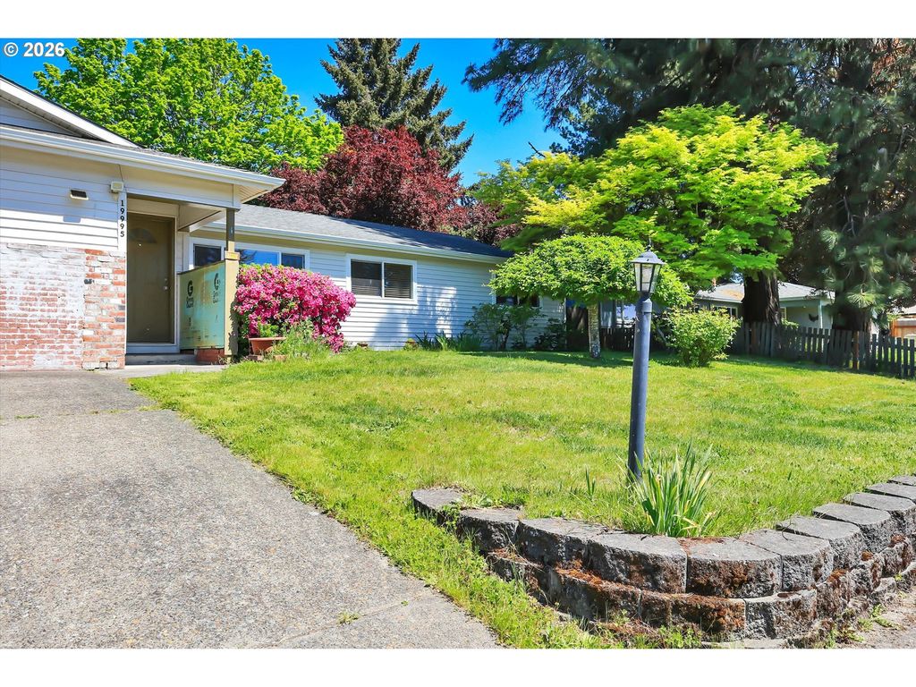 19995 Sw YORK St, Beaverton, OR 97003