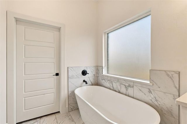 7495 NE Avondale Lane, Piedmont, OK 73078