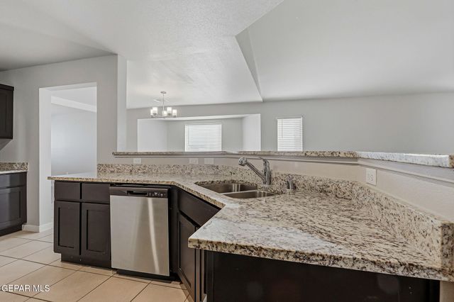 356 Fray Olguin Court, Socorro, TX 79927