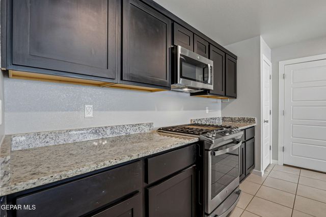 356 Fray Olguin Court, Socorro, TX 79927