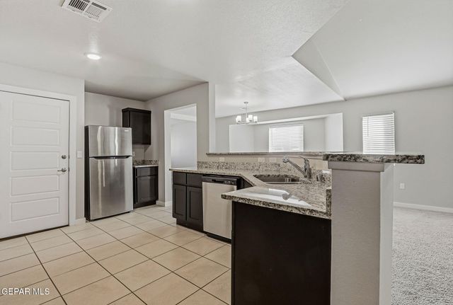 356 Fray Olguin Court, Socorro, TX 79927