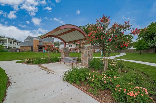 23027 Canal Rd, Richmond, TX 77406