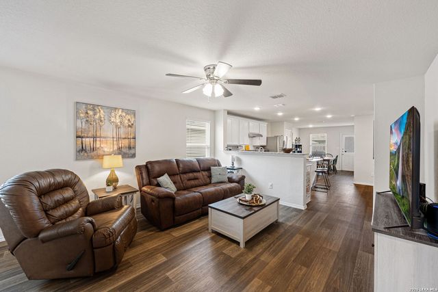 6235 WINDY GRN, San Antonio, TX 78218