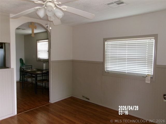 721 S Hickory Avenue, Bartlesville, OK 74003