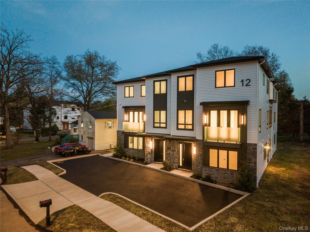 12 Sherman Drive 202, Spring Valley, NY 10977 — photo 2