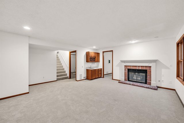 9413 E Bluestem St, Wichita, KS 67207