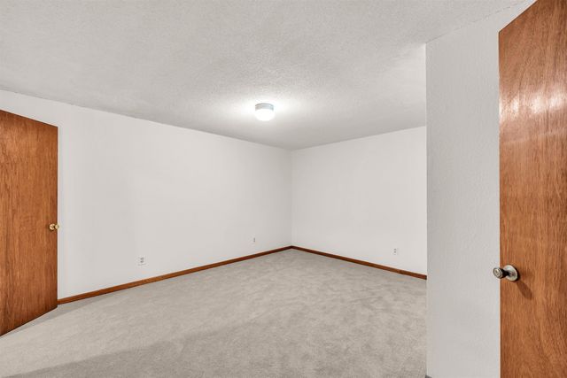 9413 E Bluestem St, Wichita, KS 67207