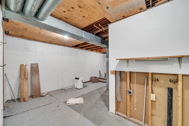 9413 E Bluestem St, Wichita, KS 67207