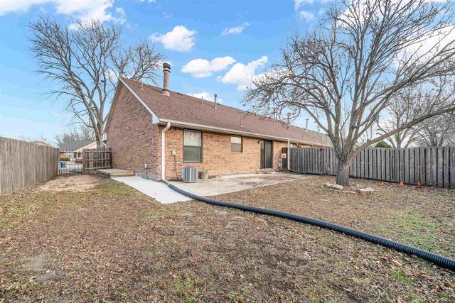 9413 E Bluestem St, Wichita, KS 67207