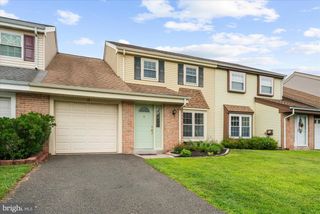 12 FORRESTER RD, Horsham, PA 19044