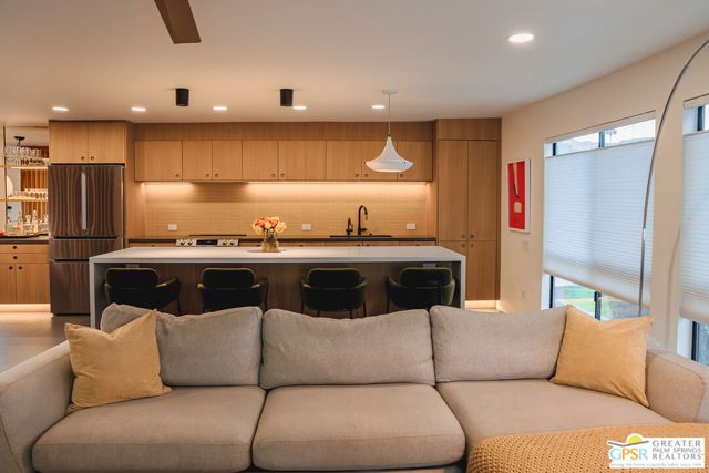 2727 S Sierra Madre 3, Palm Springs, CA 92264