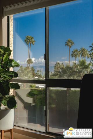 2727 S Sierra Madre 3, Palm Springs, CA 92264