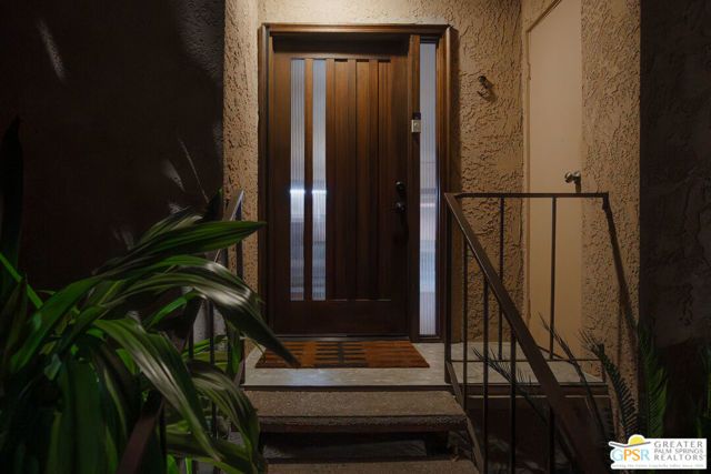 2727 S Sierra Madre 3, Palm Springs, CA 92264