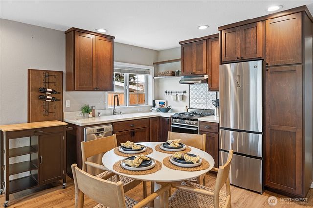 4907 184TH Place SW, Lynnwood, WA 98037