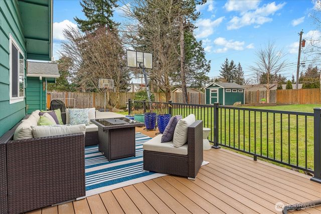 4907 184TH Place SW, Lynnwood, WA 98037