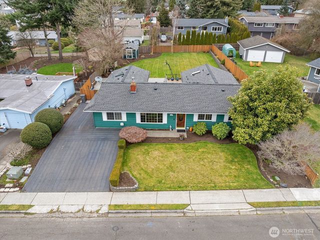 4907 184TH Place SW, Lynnwood, WA 98037