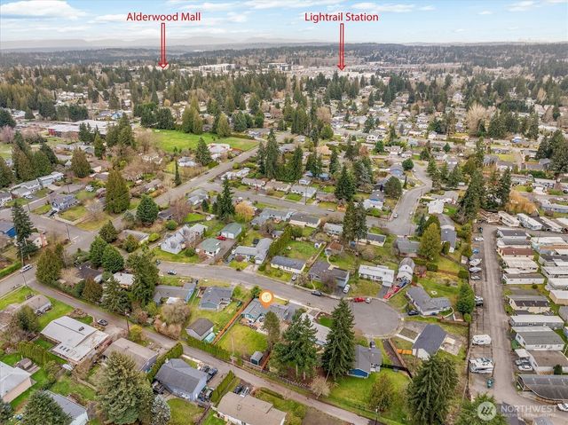 4907 184TH Place SW, Lynnwood, WA 98037