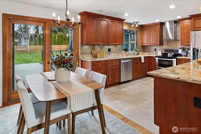 4907 184TH Place SW, Lynnwood, WA 98037