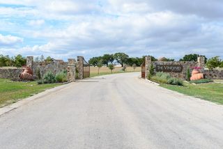 300 Via Francesco, Florence, TX 76527