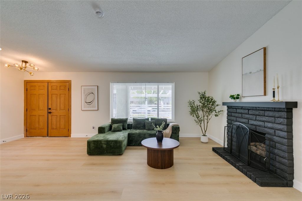 1816 Longmeadow Street, Henderson, NV 89002 — exterior