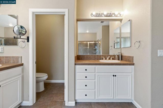 5375 Fernbank Dr, Concord, CA 94521