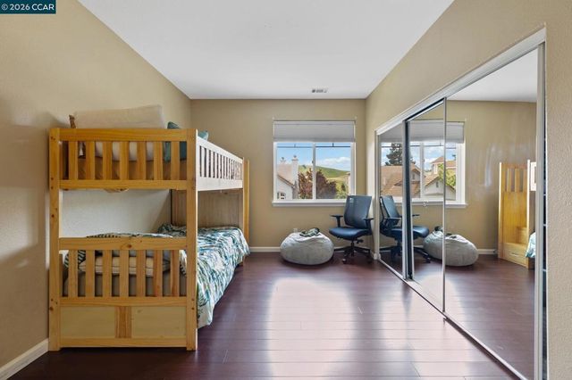 5375 Fernbank Dr, Concord, CA 94521