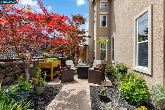 5375 Fernbank Dr, Concord, CA 94521