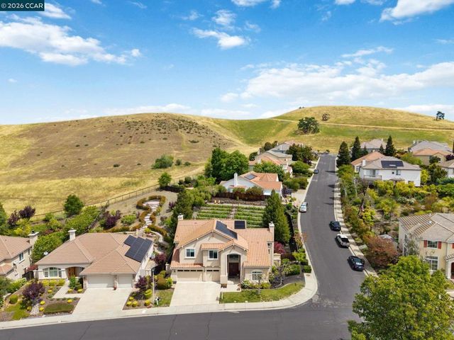 5375 Fernbank Dr, Concord, CA 94521