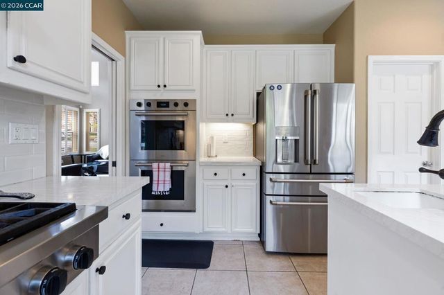 5375 Fernbank Dr, Concord, CA 94521