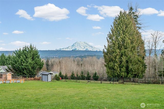 12516 Kapowsin Highlands Drive E, Graham, WA 98338
