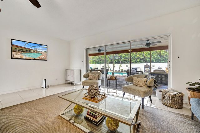 7381 SW 6th Court, Plantation, FL 33317