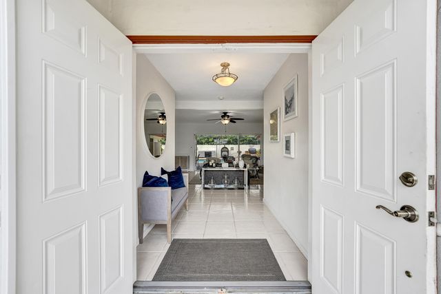 7381 SW 6th Court, Plantation, FL 33317