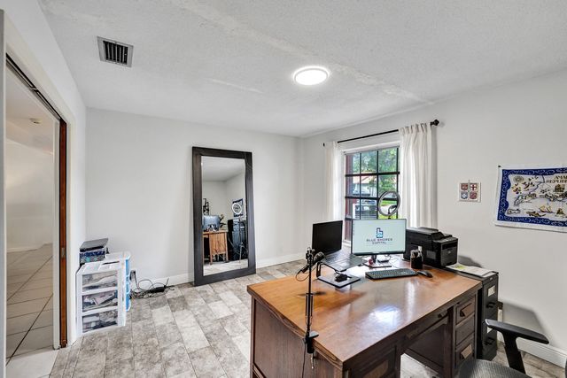 7381 SW 6th Court, Plantation, FL 33317