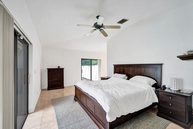 7381 SW 6th Court, Plantation, FL 33317