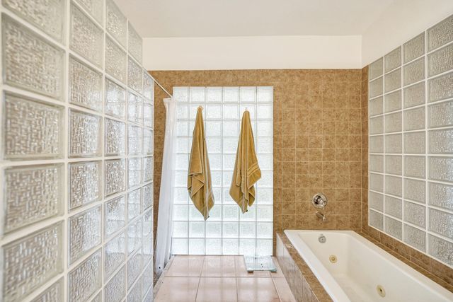 7381 SW 6th Court, Plantation, FL 33317