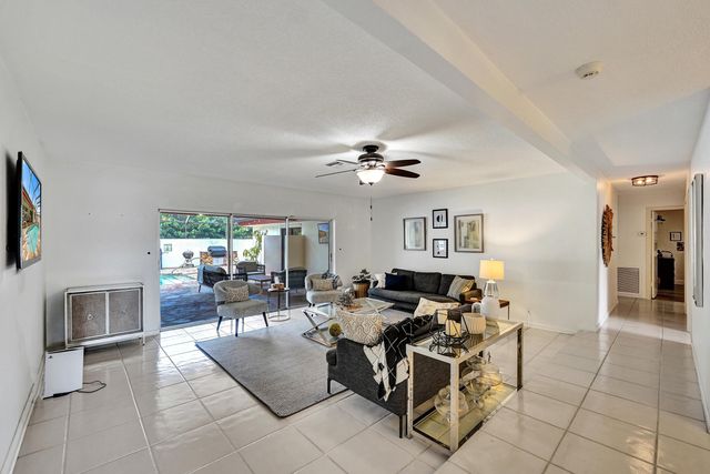 7381 SW 6th Court, Plantation, FL 33317